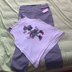 Black and white Minnie Mouse outfit Pants BNWT size XL top EUC size XL *CUTE*